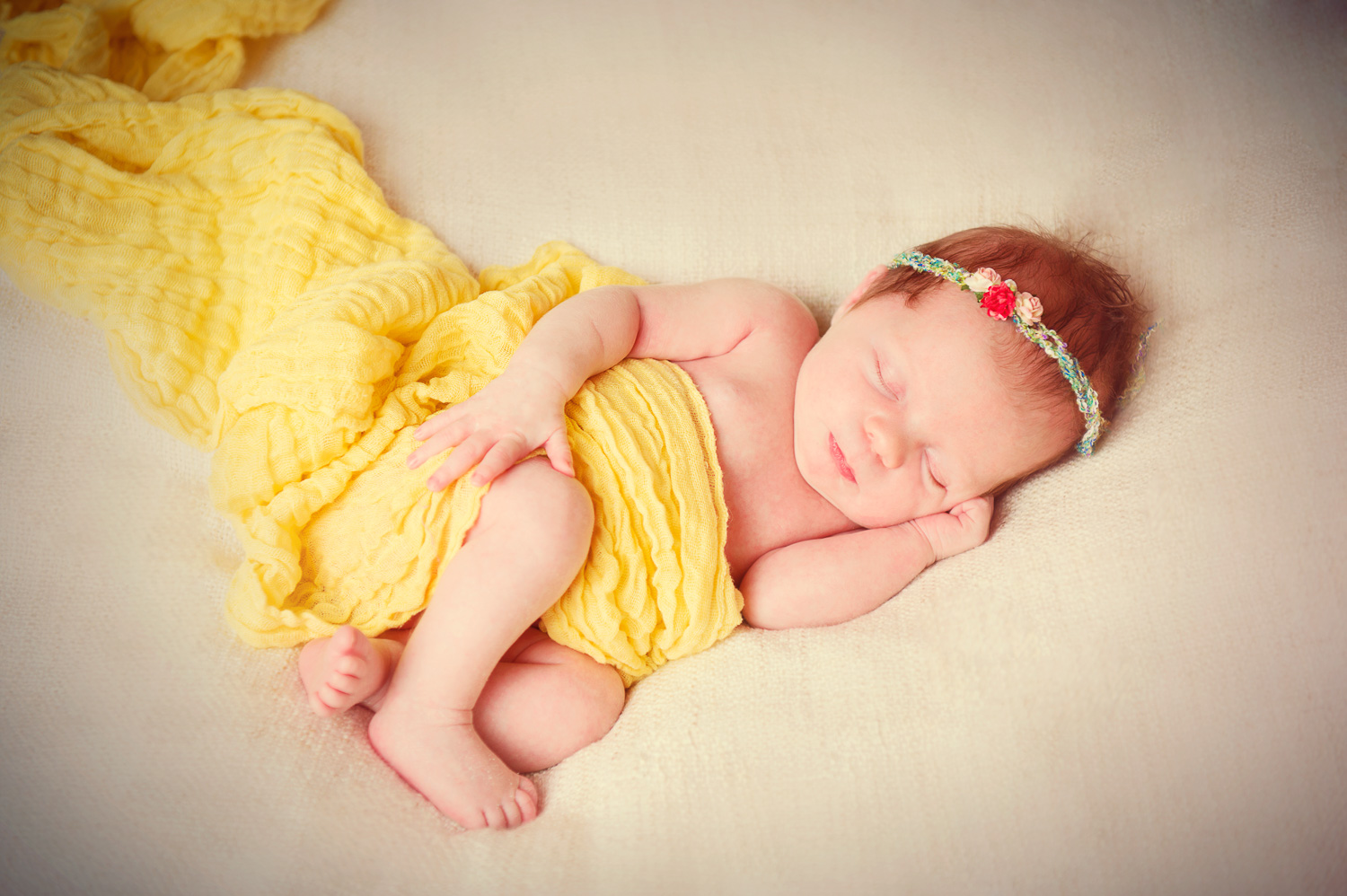 Isabelle : Newborn Baby Photography Cwmbran