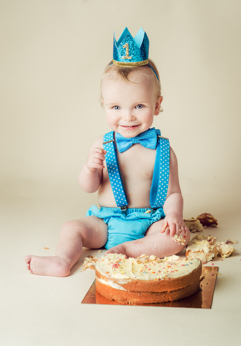 Cake smash photoshoot