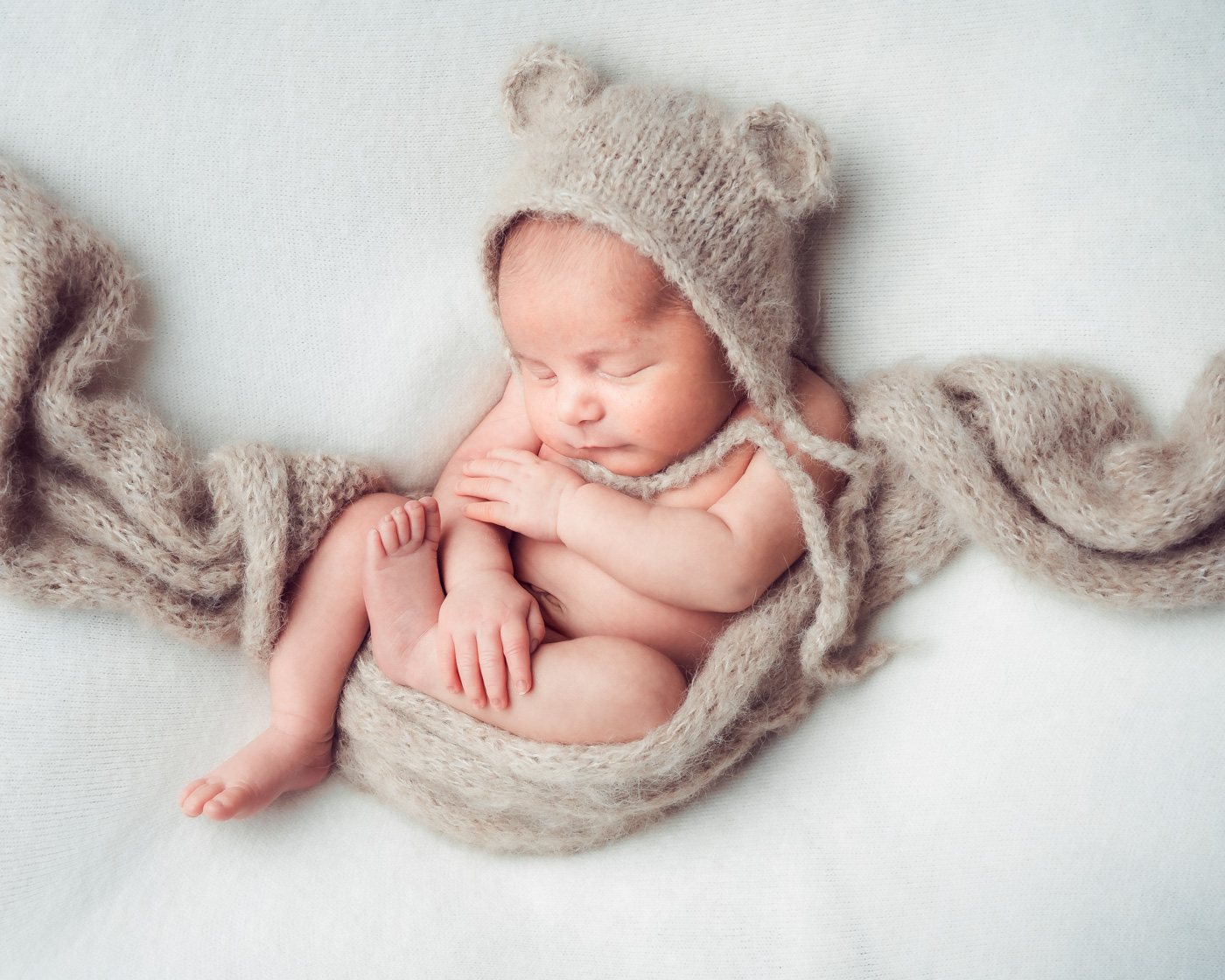 How to Prepare Your Baby for Their First Photoshoot